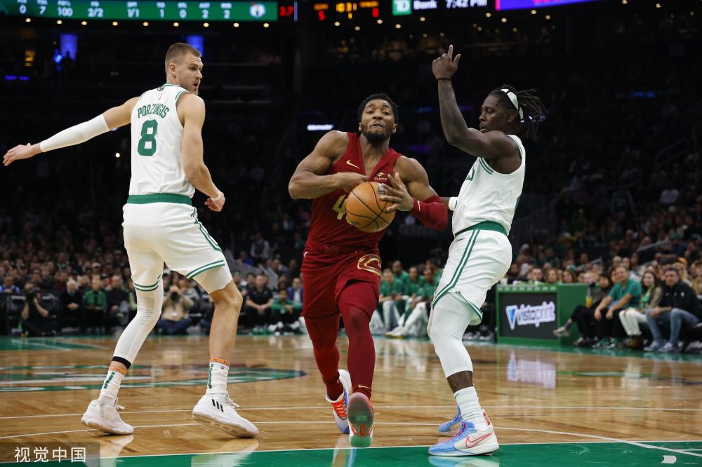 队与灰熊队 队与灰熊队