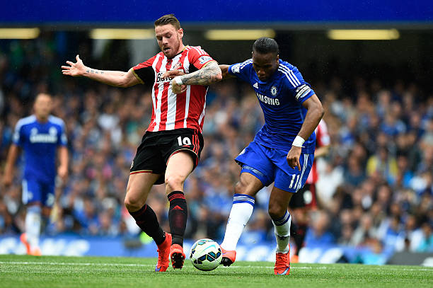 两队不同的 两队不同的