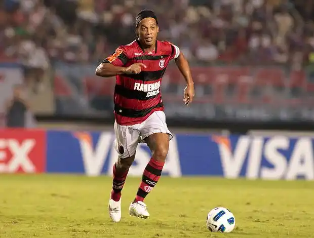 洲转会市场 洲转会市场