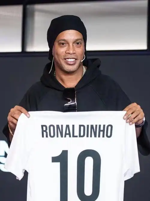 进攻势头逐 进攻势头逐